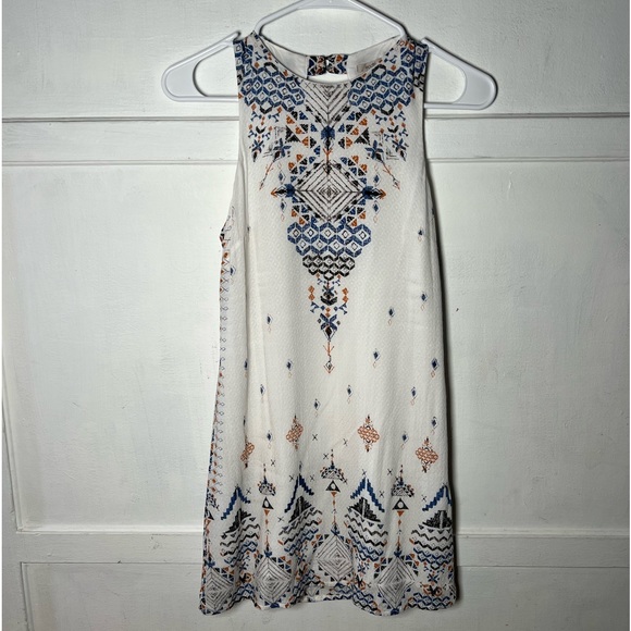Ecoté white Aztec pattern dress. - Picture 3 of 5